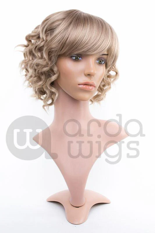 Jane Classic Wig - Image 11