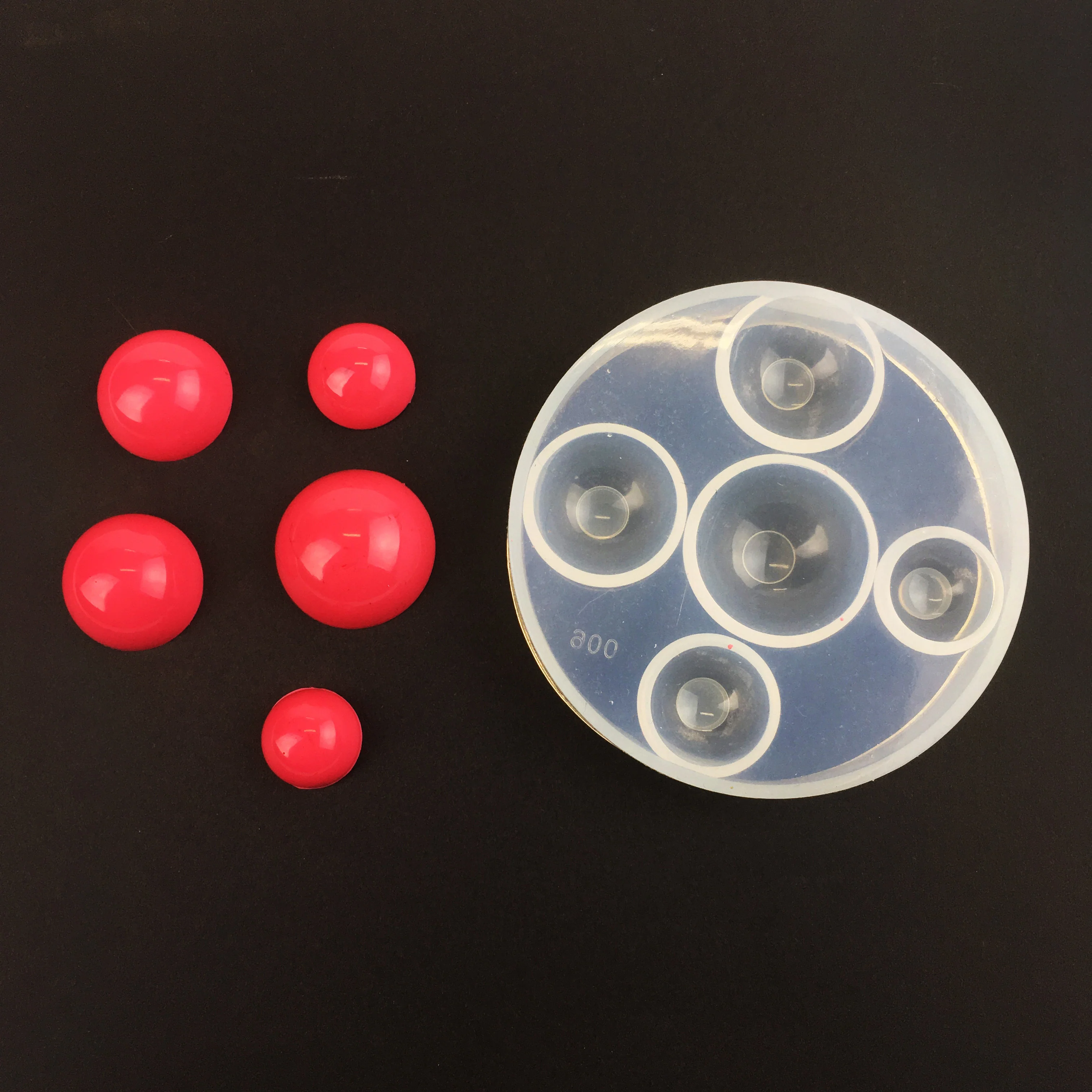 Silicone Gem Moulds - Medium domes (30mm-18mm) - Image 2