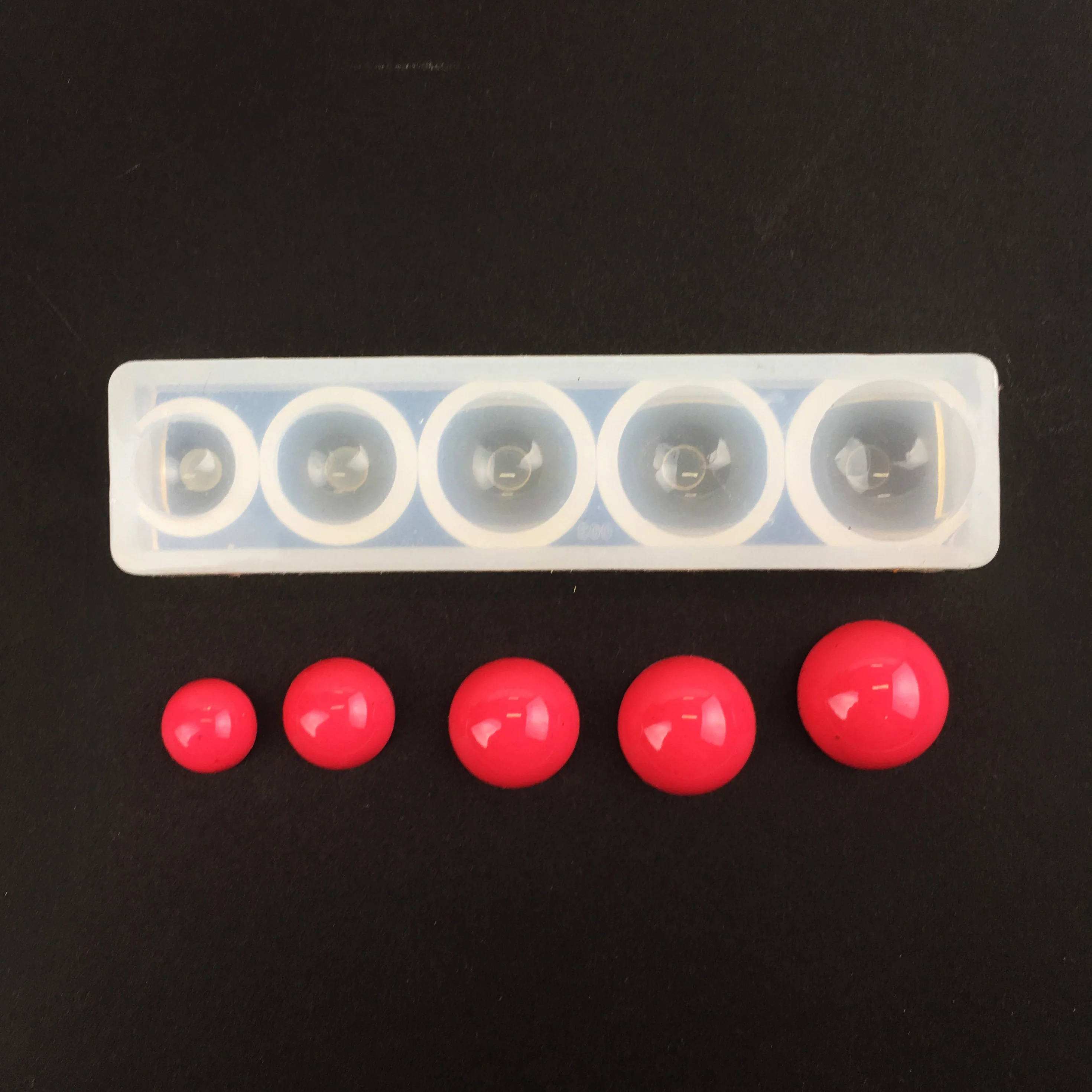 Silicone Gem Moulds - Small domes (16mm-10mm) - Image 2